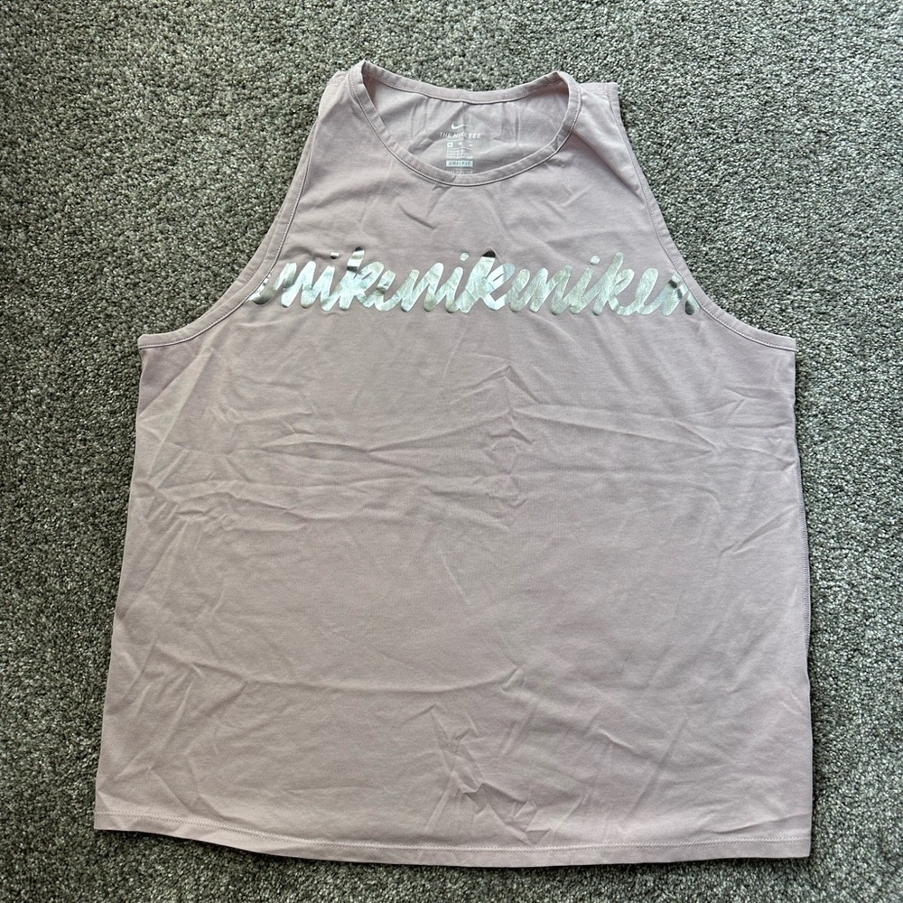 Nike Blush Tank Sleeveless T-Shirt Dri-Fit Athletic Cut Monochromatic EUC Large - Picture 1 of 8